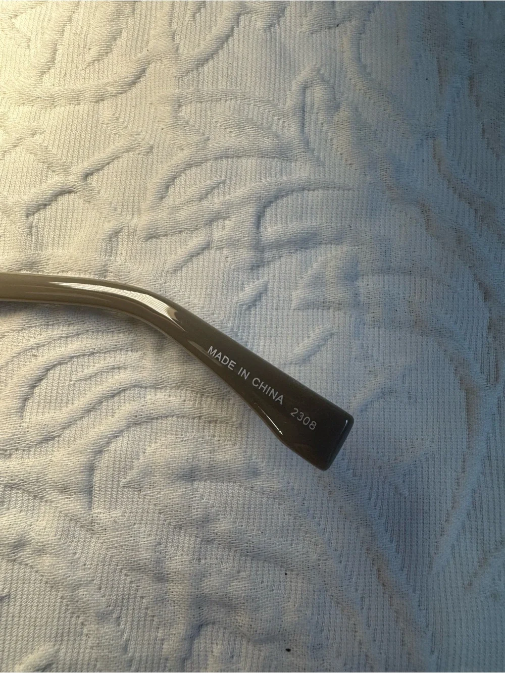 NEW LACOSTE women's l6000s sunglasses in light grey/grey gradient